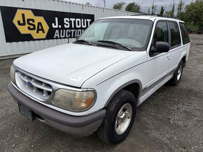 1996 Ford Explorer 4X4 XLT SUV