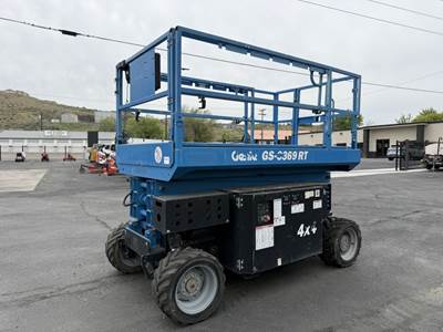 2014 Genie GS3369RT 4x4 Rough Terrain Scissor Lift