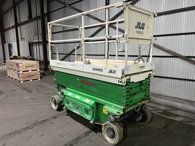 2017 JLG 3246ES Scissor Lift