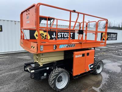 2022 JLG ERT2559 Scissor Lift