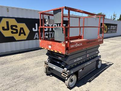2013 Skyjack SJIII 4626 Scissor Lift