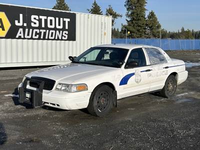 2009 Ford Crown Victoria Sedan