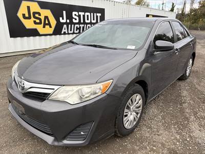 2012 Toyota Camry LE Sedan
