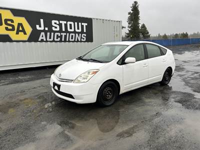 2004 Toyota Prius Hybrid Sedan