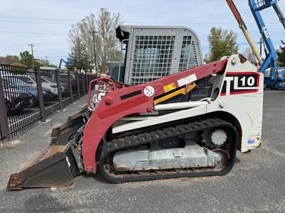 2016 Takeuchi TL10CR Compact Track Loader