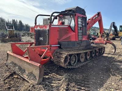 KMC 2600 Skidder