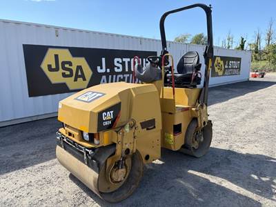 2009 Caterpillar CB24 Tandem Vibratory Roller