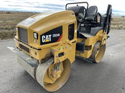 Caterpillar CB24B Tandem Vibratory Roller