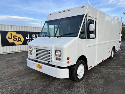 2006 Freightliner MT45 Step Van