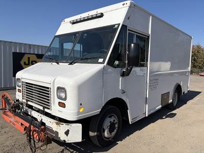 2015 Freightliner MT45 Step Van