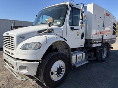 2018 Elgin Broom Bear Street Sweeper