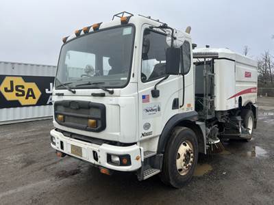 2012 Elgin MV3000 Sweeper Truck