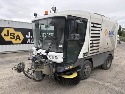 2018 Ravo 5-Series 540 Sweeper Truck