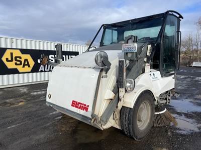 2016 Elgin Pelican Sweeper