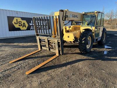 2004 Gehl DL10H44 Telescopic Forklift