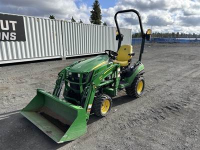 2021 John Deere 1025R 4WD Compact Utility Tractor