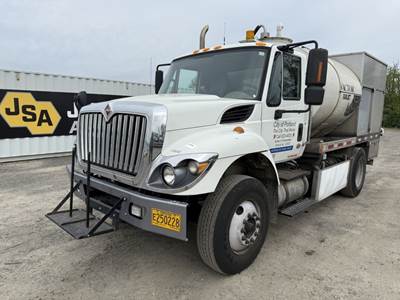 2013 International 7400 S/A Sewer Jetter Truck