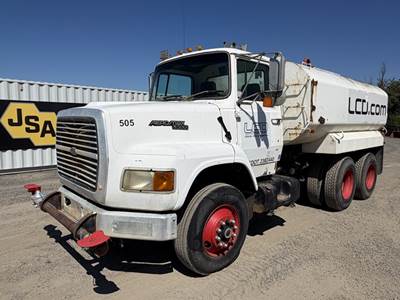 1989 Ford LTA9000 Water Truck
