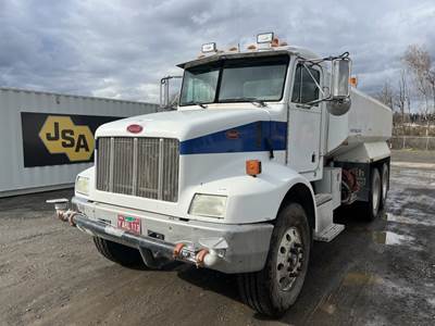 1998 Peterbilt 330 T/A Water Truck
