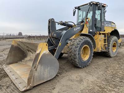 John Deere 624K Wheel Loader