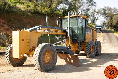 2010 John Deere 670G Motor Grader