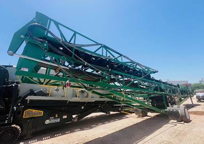 McCloskey ST80 Wheeled Stacking Conveyor
