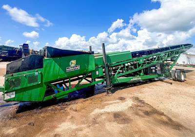 McCloskey ST80 Wheeled Stacking Conveyor