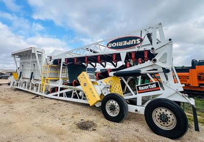 Superior RAZERTAIL 72 Conveyor