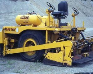 Blaw-Knox Paver PF180 Asphalt Paver