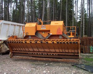 1973 Etnyre Chip Spreader