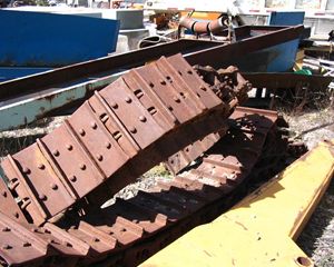 set of dozer tracks Part / Attachment