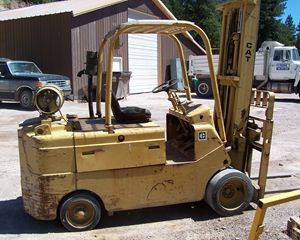 Caterpillar T100C Forklift