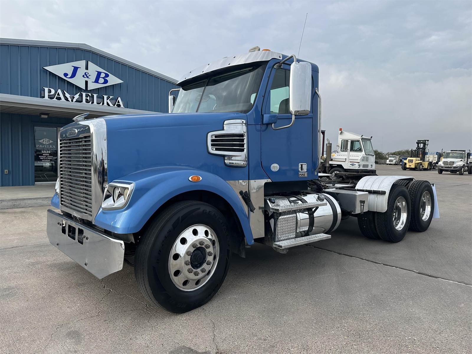 2018 Freightliner Coronado 122 SD Day Cab Truck Detroit 450HP, 6