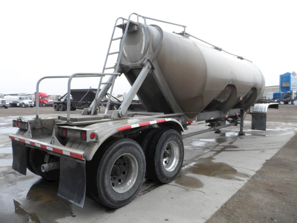 2006 Heil 1040 CU FT. PNEUMATIC TRAILER Dry Bulk / Pneumatic Tank