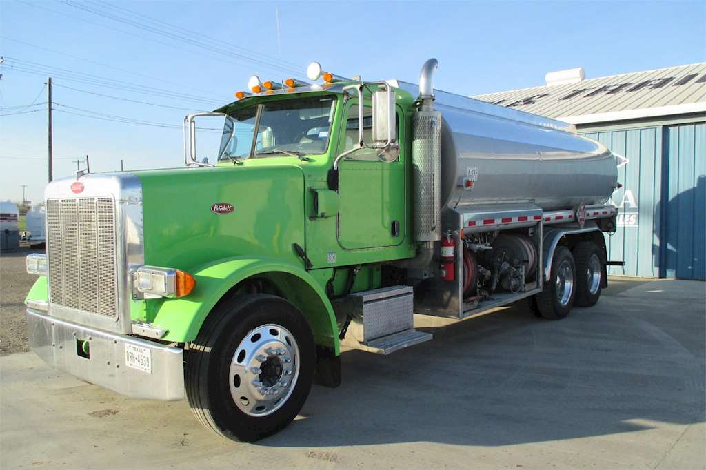 2007 Peterbilt 378 Fuel / Lube Truck For Sale, 343,000 Miles Robstown