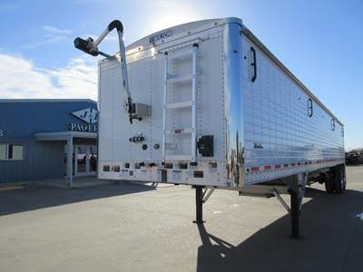 WILSON 43x96 Aluminum Hopper / Grain Trailer - Air Ride