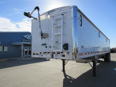 WILSON 43x96 Aluminum Hopper / Grain Trailer - Air Ride