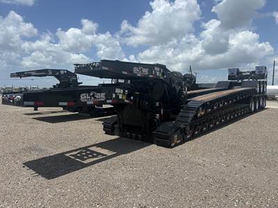 Globe 55 TON WITH HYDRAULIC FLIP AXLE Lowboy Trailer