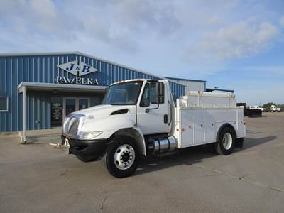 International DuraStar 4300 Mechanic / Service Truck - Cummins, 6 Speed Allison Rds Automatic