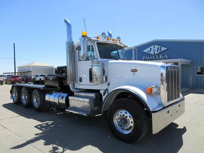 Peterbilt 367 Tri Axle Oil Field Truck - Cummins, 565HP, 18 Speed Manual
