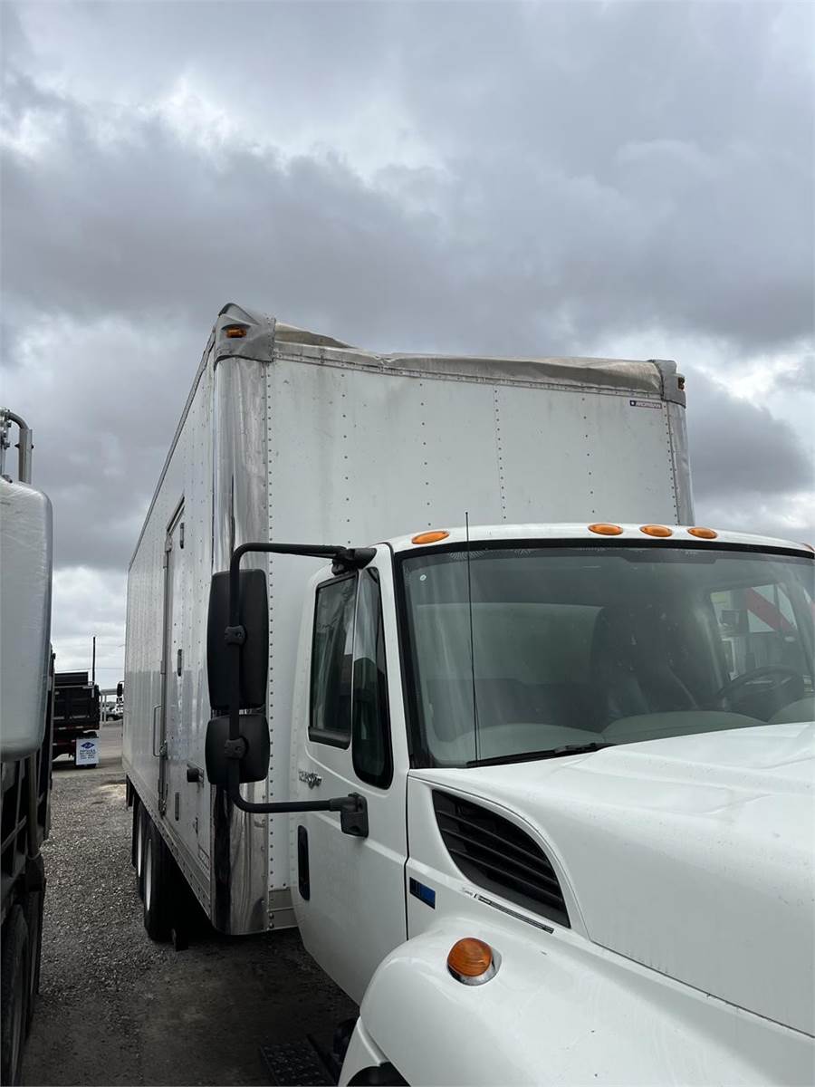 2014 28 FT Van Truck Body For Sale Robstown, TX Parts