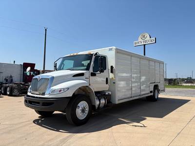 International DuraStar 4300 Beverage Truck - Cummins, 220HP, 6 Speed Allison Hs Automatic