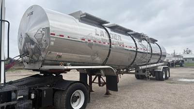 Tremcar Tandem Axle Stainless Steel Chemical / Acid Tank Trailer