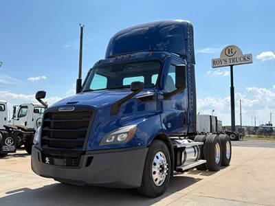 Freightliner Cascadia 116 Day Cab Truck - Detroit 450HP, 12 Speed Dt12 Amt