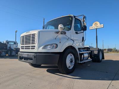 Freightliner M2 112 Single Axle Day Cab Truck - Cummins, Automatic