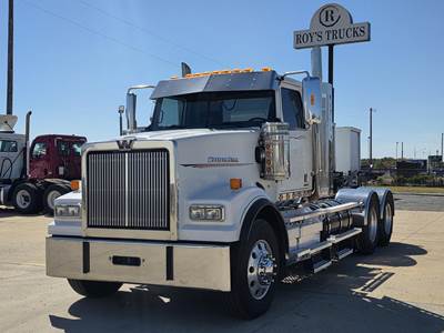 Western Star 4900FA Day Cab Truck - Cummins, 18 Speed Manual