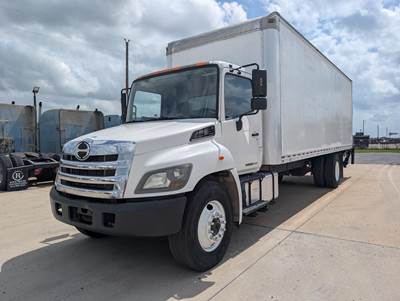 Hino 268 Box Truck - Automatic, Roll up Door