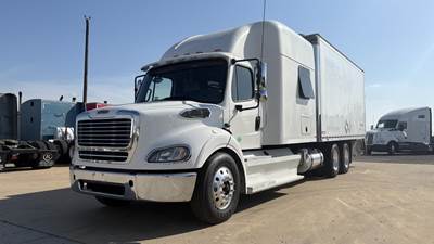Freightliner M2 112 Tandem Axle Expeditor / Hot Shot Truck - Detroit, Automatic