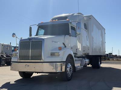 Western Star 4900 Tandem Axle Expeditor / Hot Shot Truck - Detroit, Automatic
