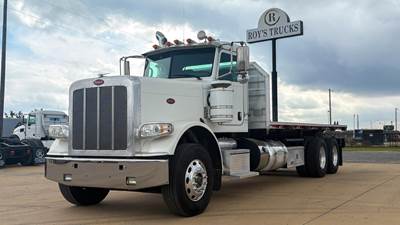 Peterbilt 389 Tandem Axle Flatbed Truck - 13 Speed Manual